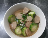Foto langkah ke 6 dari resep Sup Oyong Bakso.