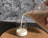Foto langkah ke 1 dari resep Iced Bear Brand Gold White Tea | Our Channel.