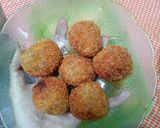 Foto langkah ke 5 dari resep Bola ubi keju lumer.