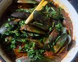 Foto langkah ke 6 dari resep Chilli Mussels Zhaboz Style.