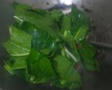 Foto langkah ke 4 dari resep Tumis Sawi Sosis Bakso.