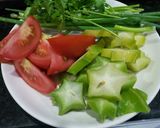 Hình bước làm 2 của món Canh ruốc khô nấu khế