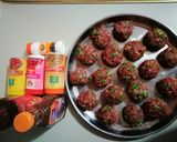 A picture of step 2 of Beef meat ball.