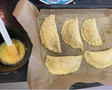 Foto del paso 5 de la receta: Empanadas de plátano y queso