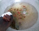 Foto langkah ke 2 dari resep Kicik Gereh (Ikan Asin) Kuah Pedas Santan.