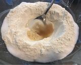 Foto del paso 1 de la receta: Medialunas de manteca