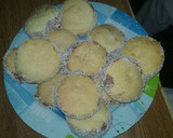 Foto del paso 6 de la receta: Alfajores de maicena, también en forma de corazones