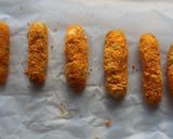 A picture of step 5 of Chicken and Peas Croquettes.
