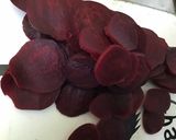 Une image de l'étape 2 de Salade de betteraves rouges et mozzarella di buffala aux cacahuètes et citron confit.