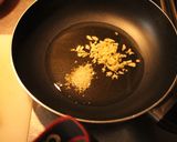 Foto del paso 3 de la receta: Guiso ajoreganateado, polleado, Racinguista y Jethro tulleado