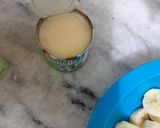 A picture of step 1 of Pina Colada Shake.