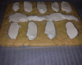 Foto del paso 3 de la receta: Coca de cebolla, mozzarella y atún