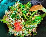 Foto langkah ke 2 dari resep Tumis Kangkung Toge.