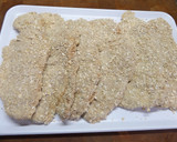 Foto del paso 2 de la receta: Milanesas de cerdo con salvado de avena