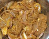 A picture of step 2 of Omani Haleem.