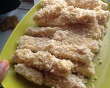 Foto langkah ke 5 dari resep Fried Mozarella cheese stick .