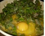 A picture of step 2 of Omelate with spinach.
