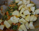 આલુ પાલક (Aloo Palak Recipe In Gujarati) રેસીપી સ્ટેપ3ફોટો