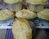 Foto langkah ke 4 dari resep Cheese yoghurt simple cup cake.