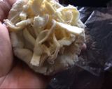 A picture of step 2 of Tlacoyos Stuffed with Quesillo.
