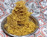 बेसनाची शेव (besan sev recipe in marathi) रेसिपी स्टेप 2 फोटो
