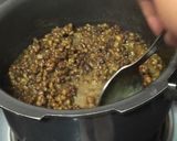 A picture of step 4 of Traditional Punjabi Dal Bukhara.