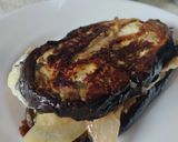 Foto del paso 7 de la receta: Sándwich de berenjena🍆con pera y queso🧀🍯🧅🍐