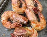 Foto langkah ke 3 dari resep Udang Saus Telur Asin / Prawn Salted Egg.