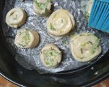 A picture of step 9 of Garlic bread rolls.