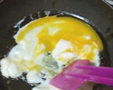 Foto langkah ke 1 dari resep Onigiri Nasi Kuning Isi Telur & Abon ✅.