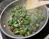 Foto del paso 5 de la receta: Quiche de espinacas congeladas