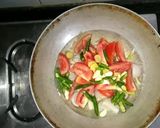 A picture of step 4 of Aloo Palak.
