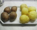 "Maradékkal" töltött burgonya recept fázis 1 fotója