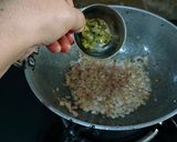 A picture of step 2 of Paneer Lababdar.