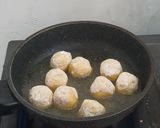 Foto langkah ke 3 dari resep Peuyeum Bol tabur keju.