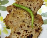 A picture of step 5 of Potato Paratha.