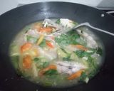Foto langkah ke 3 dari resep Sop Ikan Kemangi.