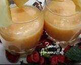 A picture of step 1 of Cantaloupe Smoothie.