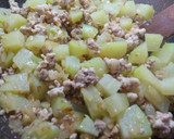 Foto del paso 2 de la receta: Chayota con carne