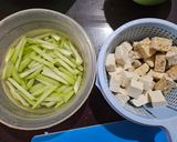 Foto langkah ke 1 dari resep Lodeh Labu Siam Sederhana.