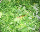 A picture of step 1 of Methi Sabzi with Roasted Peanuts.