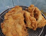 Foto langkah ke 6 dari resep Crispy Chicken Steak.
