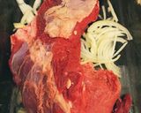 Foto del paso 1 de la receta: Bola de lomo al vino tinto con papas