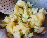 A picture of step 1 of Falahari Fried Aloo.