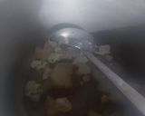 A picture of step 2 of Samak rice.