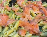 Foto del passaggio 5 della ricetta Maccheroni con Crema di Asparagi e Salmone Affumicato