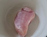 A picture of step 2 of Goji Leaves Soup.
