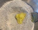 A picture of step 3 of Beetroot crackers.