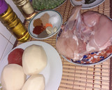 Foto del paso 1 de la receta: Pollo 🍗 con verduras 🍅🥔🌶