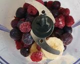 Φωτογραφία βήματος 1 της συνταγής Smoothie με φραμπουάζ και μύρτιλα